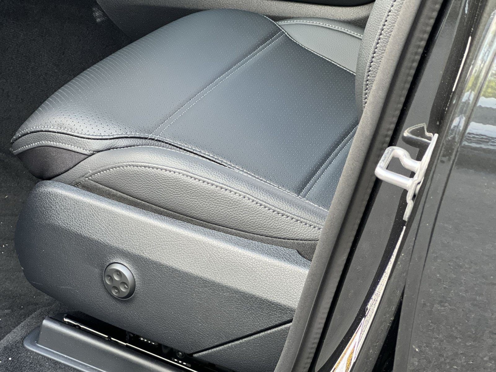 New 2026 Mercedes-Benz GLC 300 4MATIC image 19