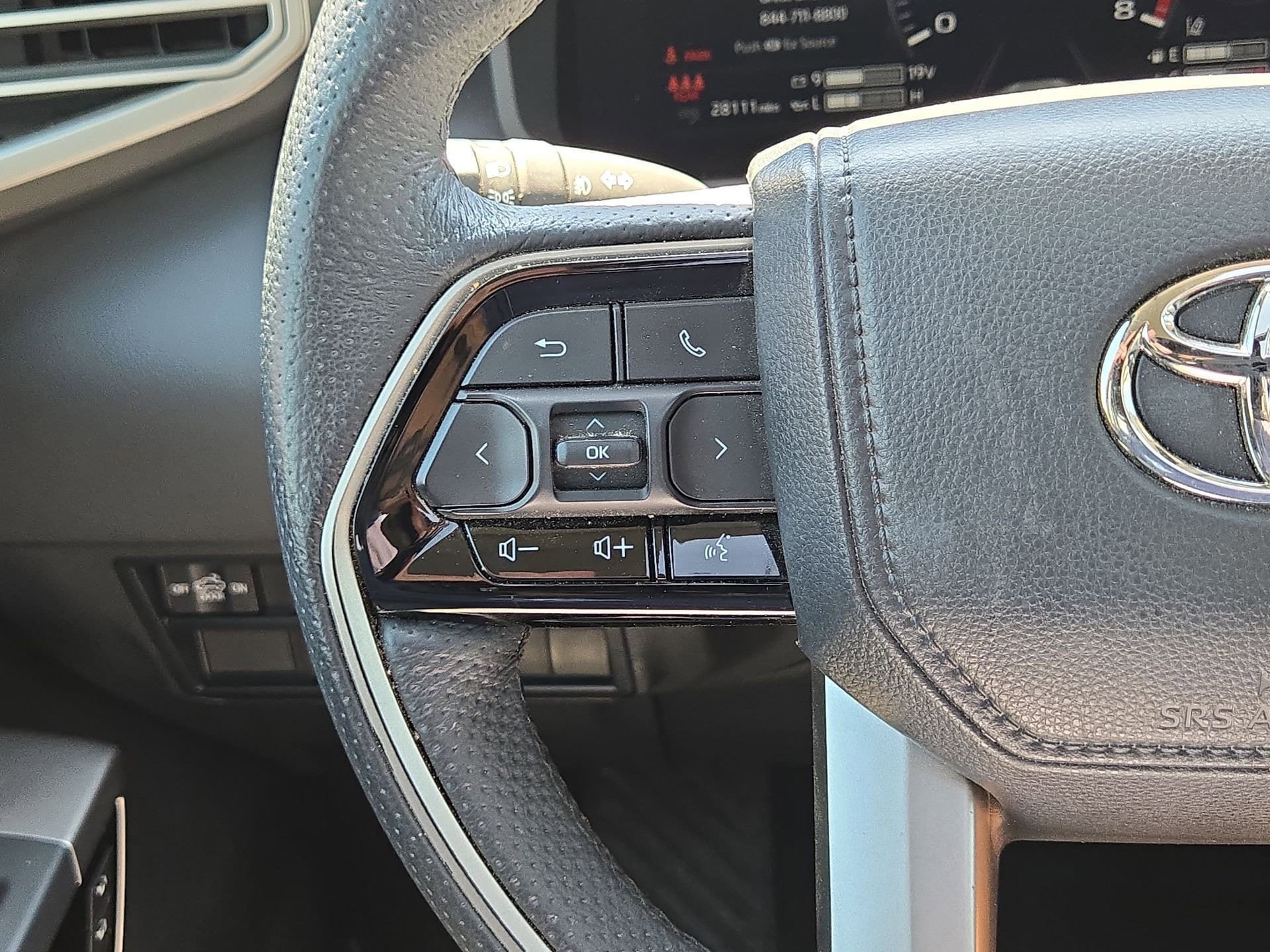 Used 2023 Toyota Tundra Limited w/ Power Package AWD/4WD image 21