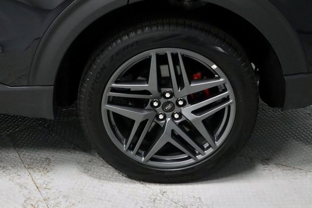 Used 2025 Ford Explorer ST-Line w/ ST-Line Street Pack image 19
