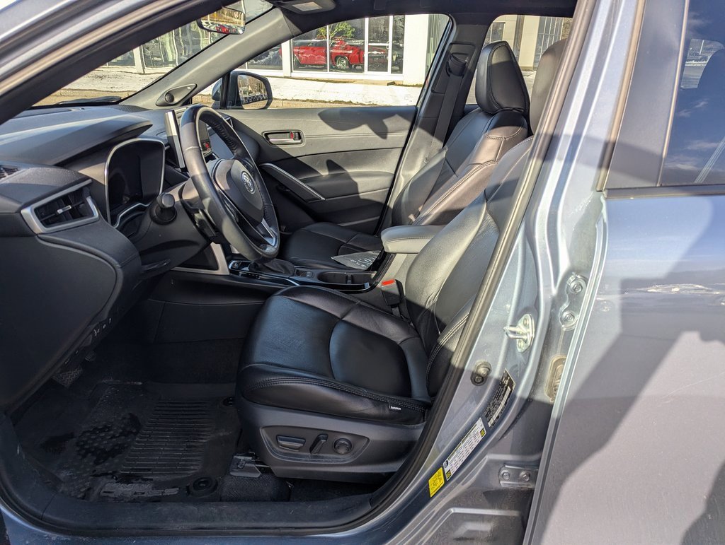 Used 2023 Toyota Corolla Cross XSE image 17