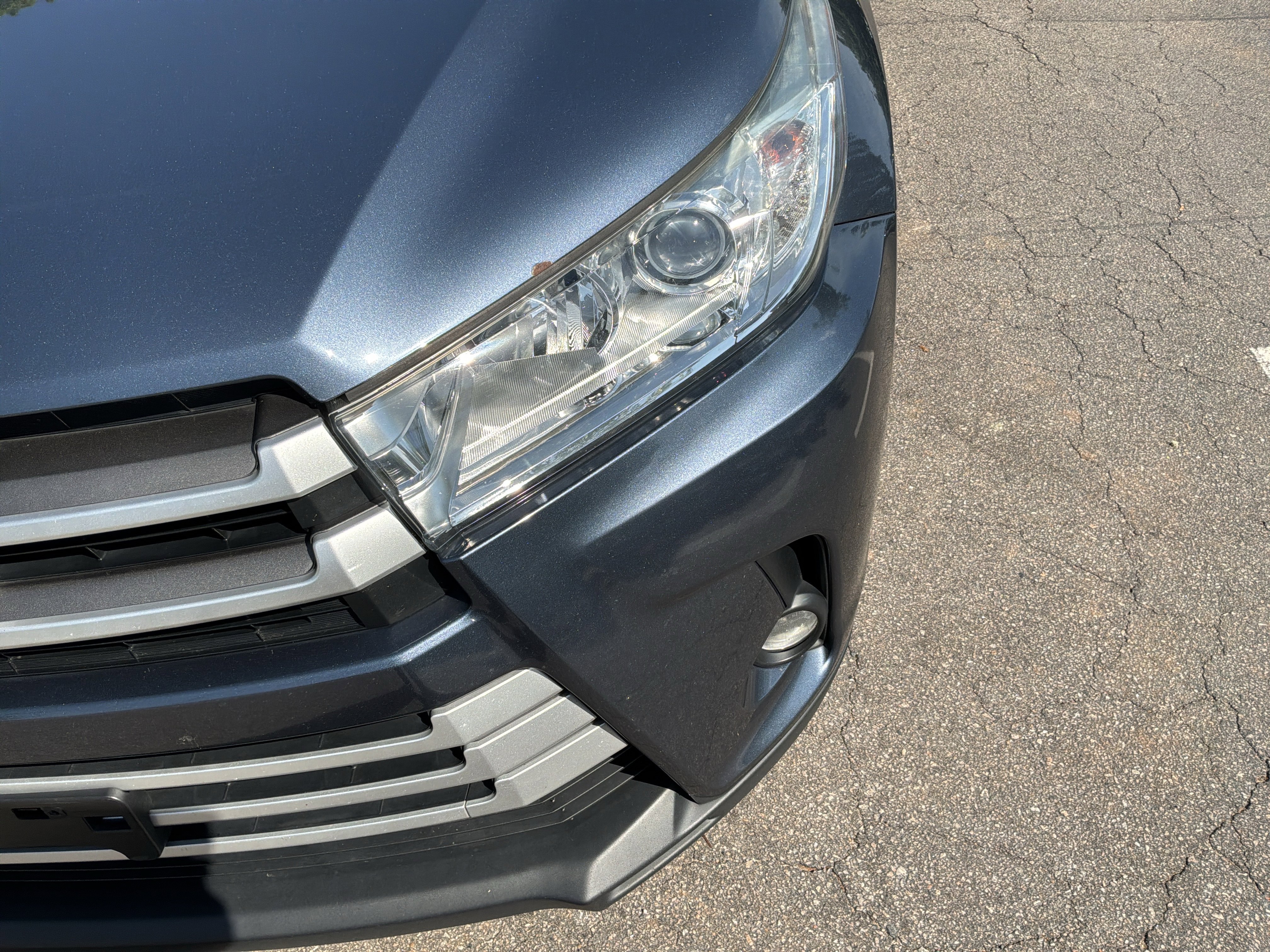 Used 2018 Toyota Highlander XLE image 6