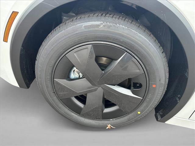New 2026 Toyota Prius Plug-In Hybrid FWD image 16