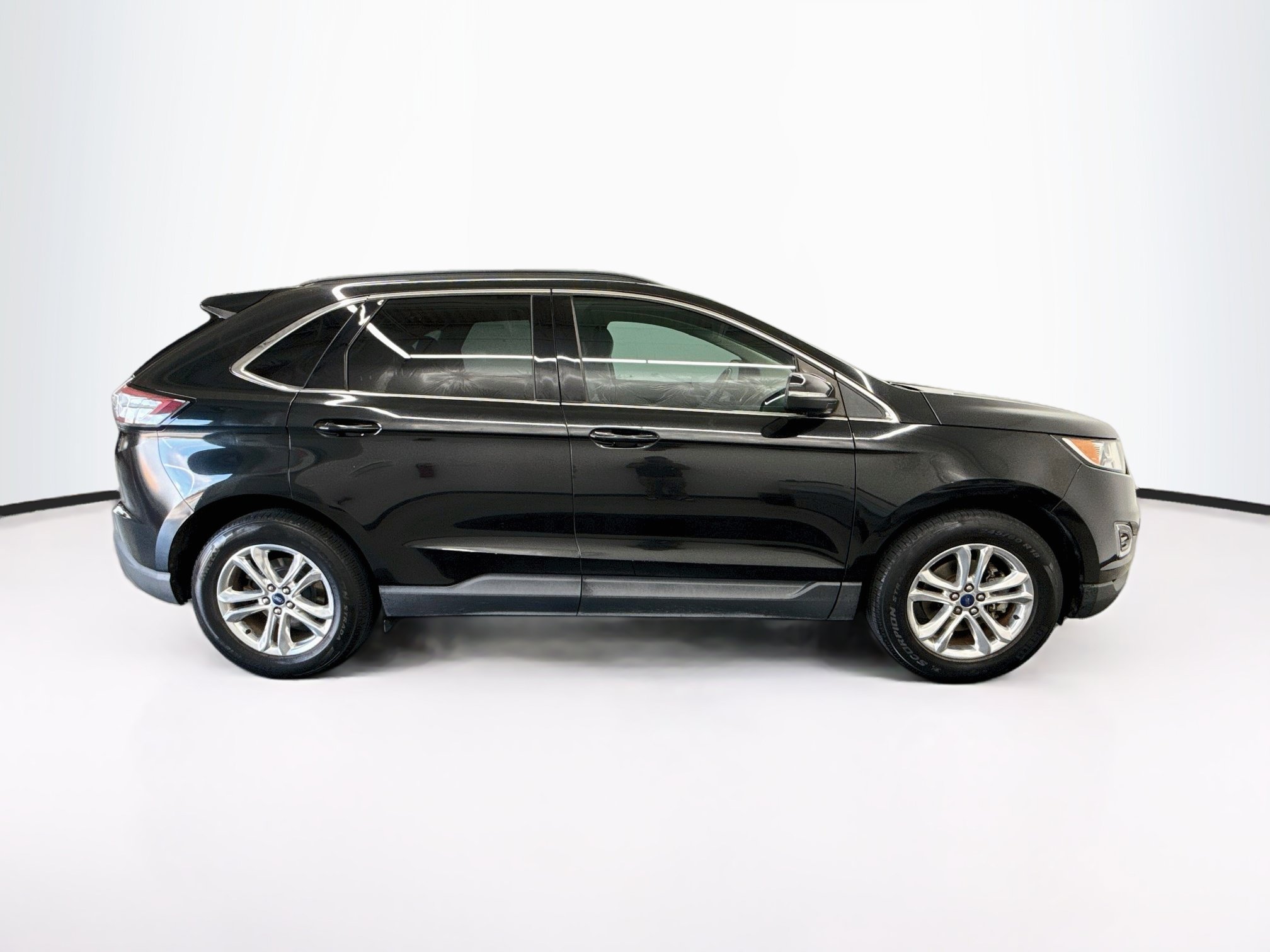Used 2015 Ford Edge SEL w/ Equipment Group 201A FWD image 10