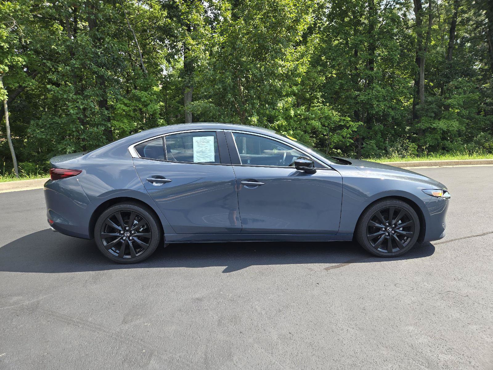 Used 2023 MAZDA MAZDA3 s FWD image 2