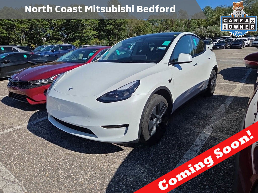 Used 2024 Tesla Model Y 2WD image 1