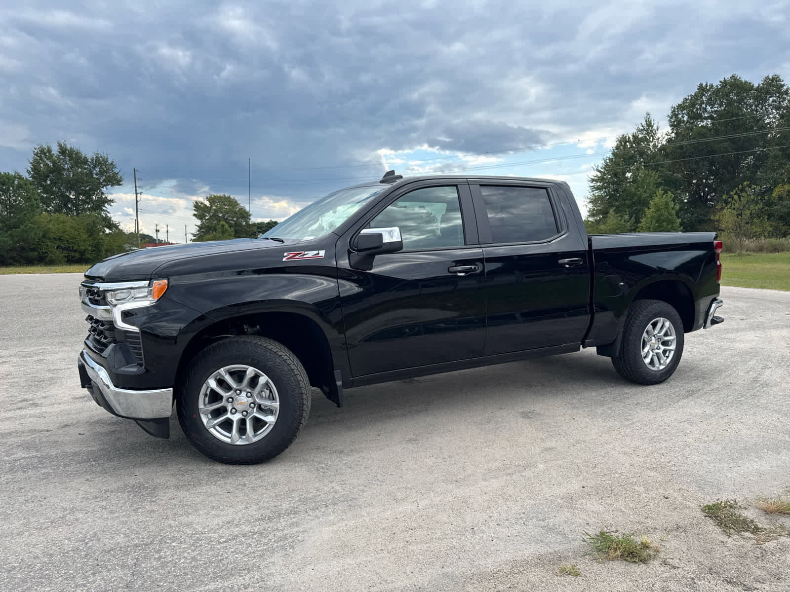 New 2026 Chevrolet Silverado 1500 LT image 3