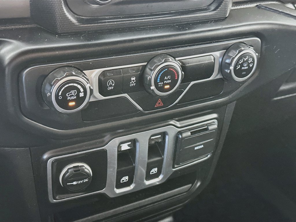 Used 2020 Jeep Wrangler Sport AWD/4WD image 18