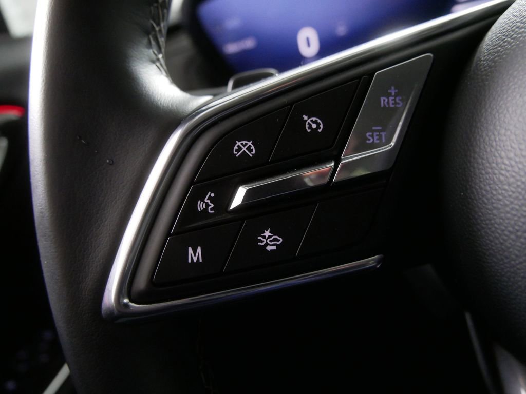 Used 2025 Buick Envision Preferred image 21