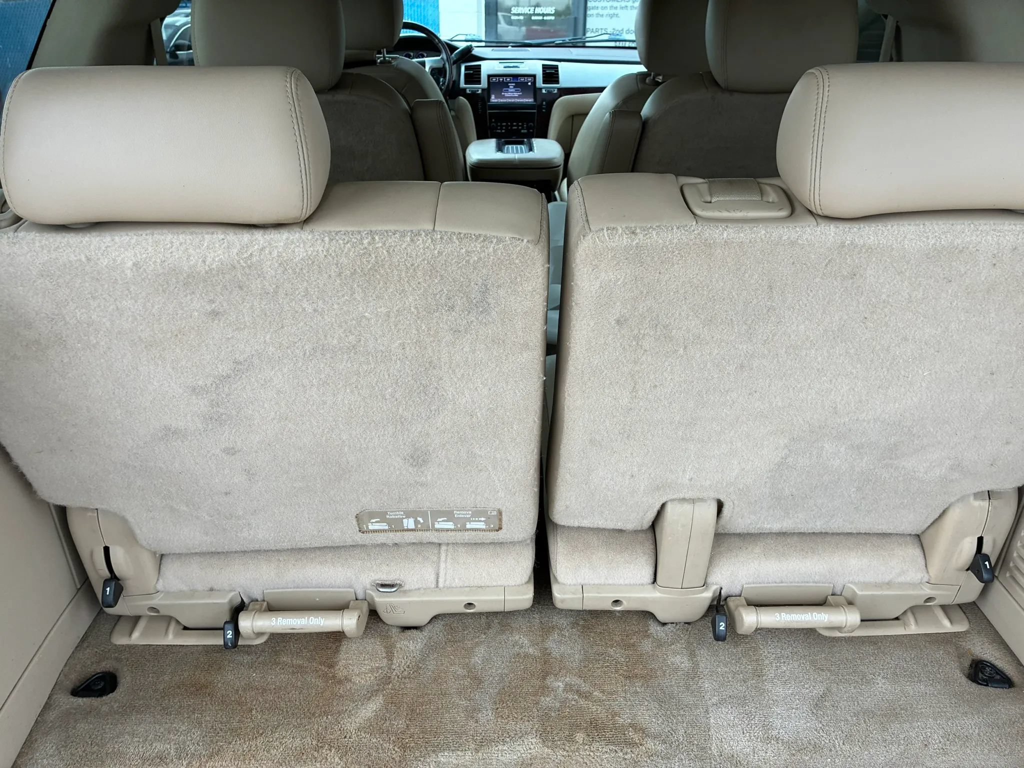 Used 2014 Cadillac Escalade Luxury AWD/4WD image 17