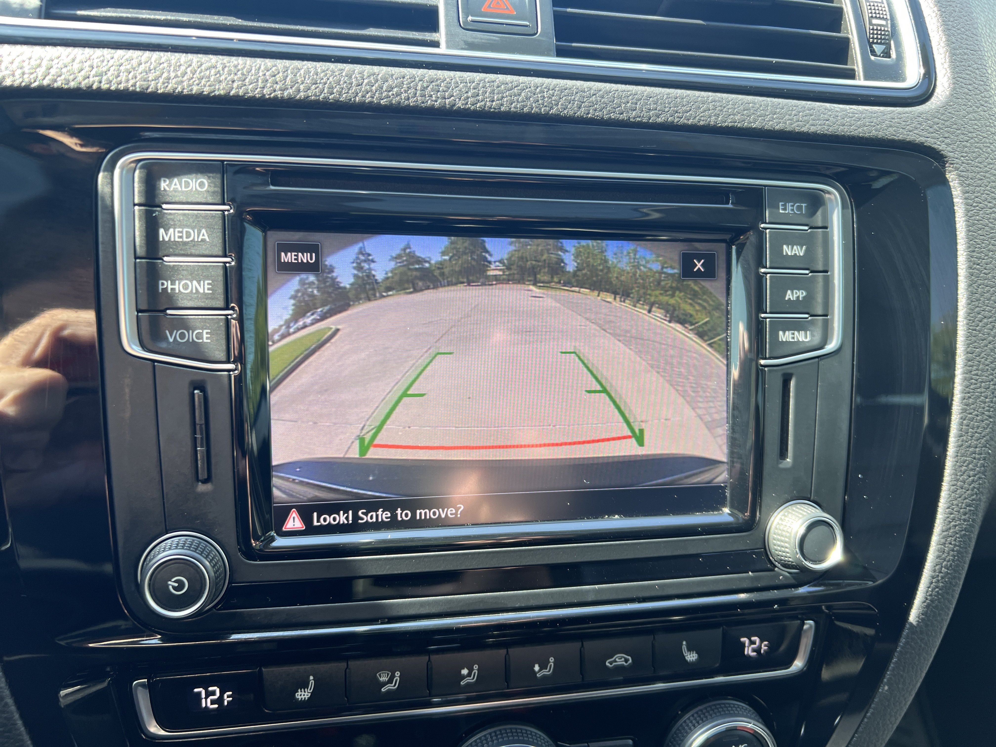 Used 2018 Volkswagen Jetta SEL FWD image 22