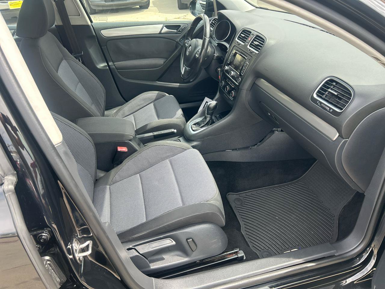 Used 2014 Volkswagen Golf TDI FWD image 17