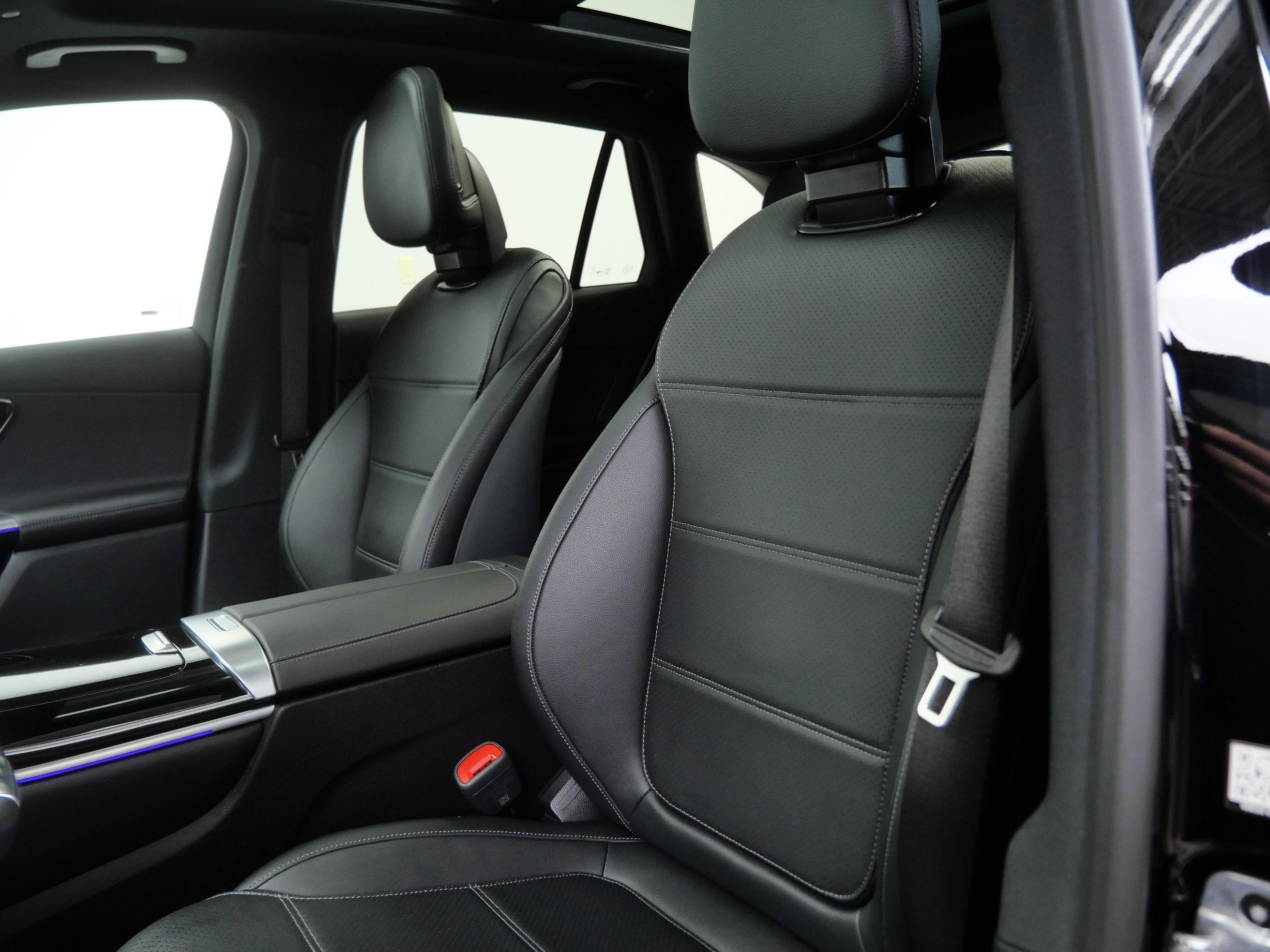 Certified 2026 Mercedes-Benz GLC 300 4MATIC image 15