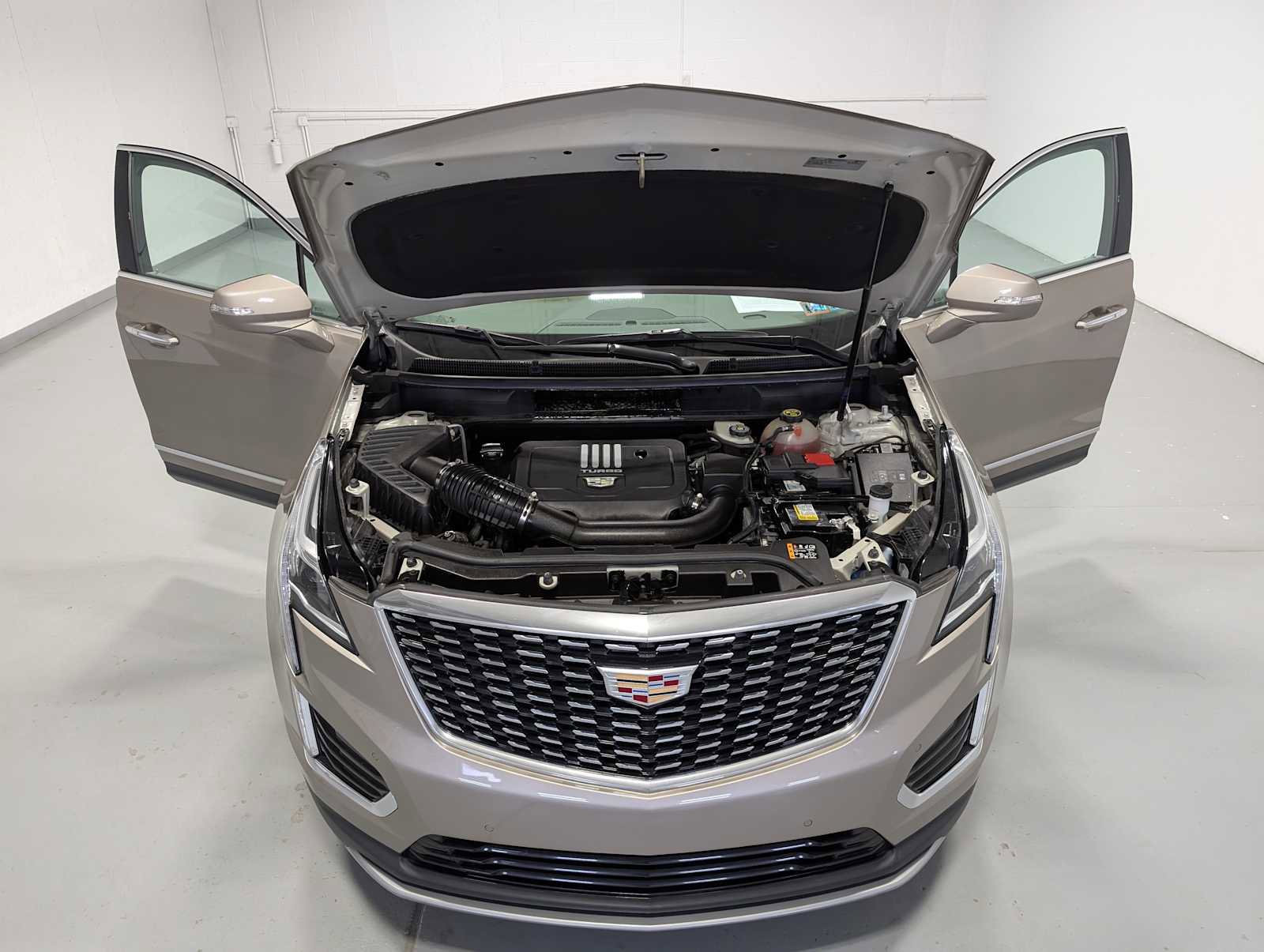 Certified 2023 Cadillac XT5 Premium Luxury AWD/4WD image 13