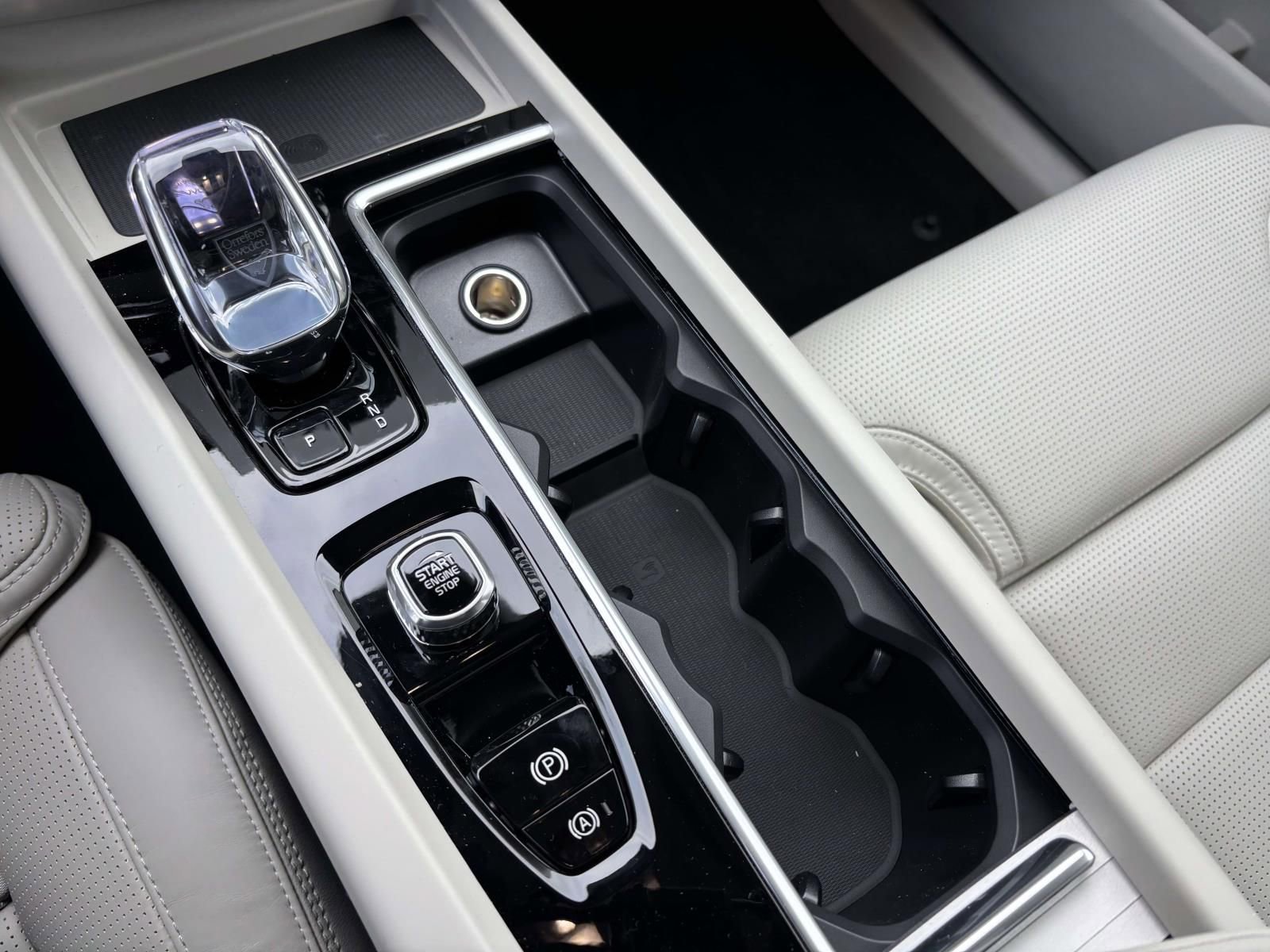 New 2026 Volvo XC60 B5 Ultra w/ Protection Package Premier image 20