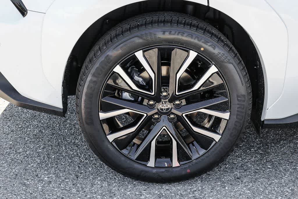 New 2026 Toyota bZ FWD image 8