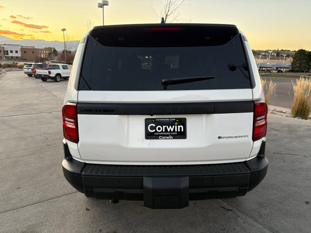 Used 2025 Toyota Land Cruiser 1958 image 7