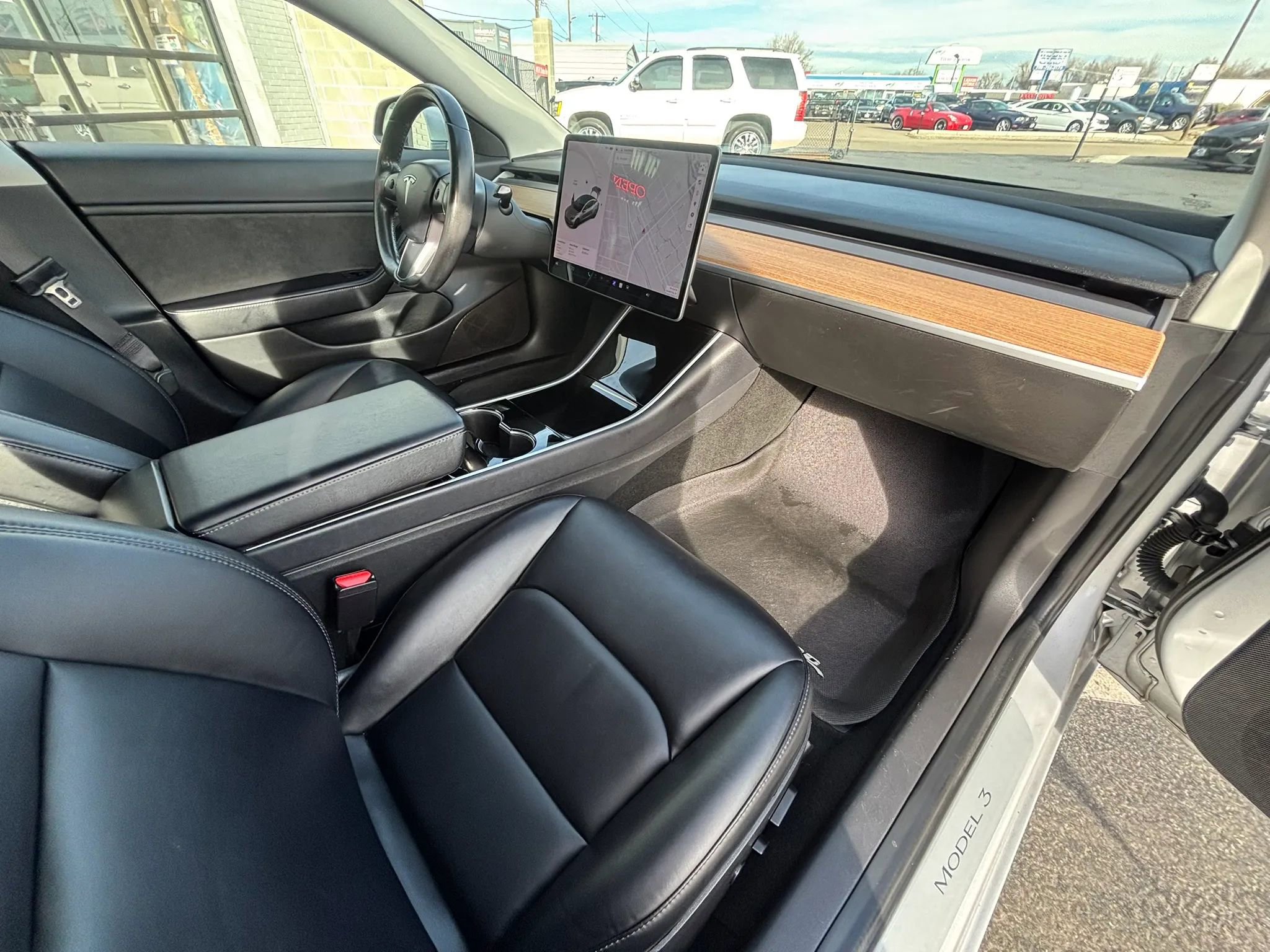 Used 2018 Tesla Model 3 Long Range image 13
