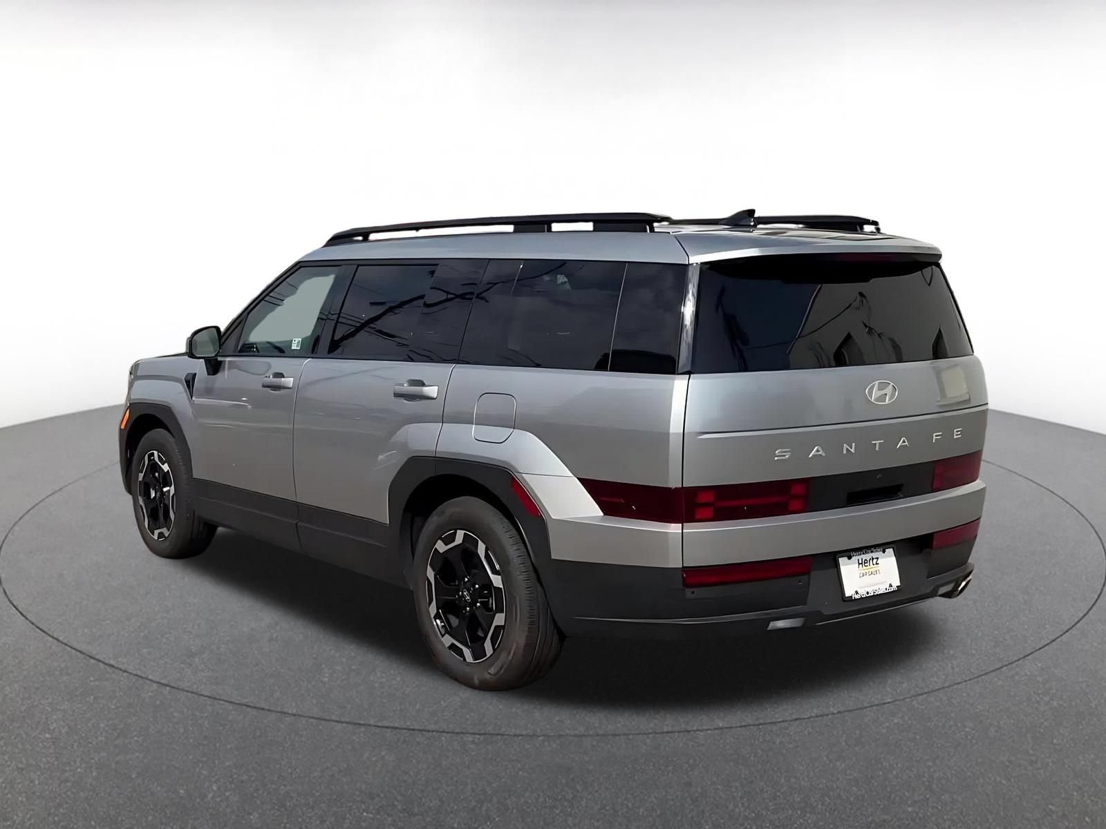 Used 2026 Hyundai Santa Fe SEL FWD image 11