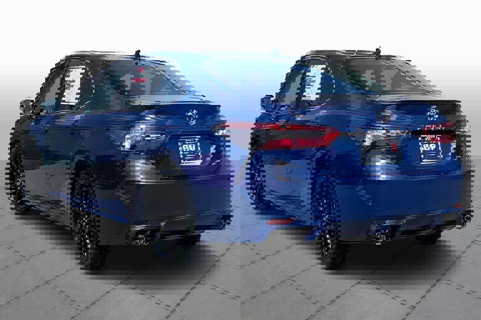 Used 2024 Toyota Camry XSE FWD image 12