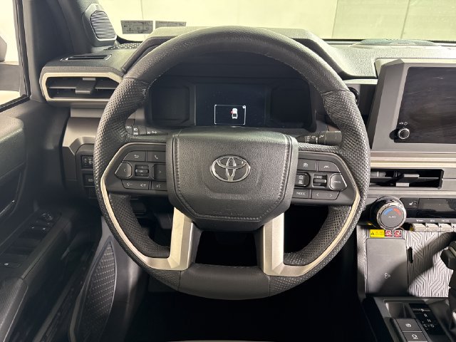 Used 2024 Toyota Tacoma SR5 AWD/4WD image 23