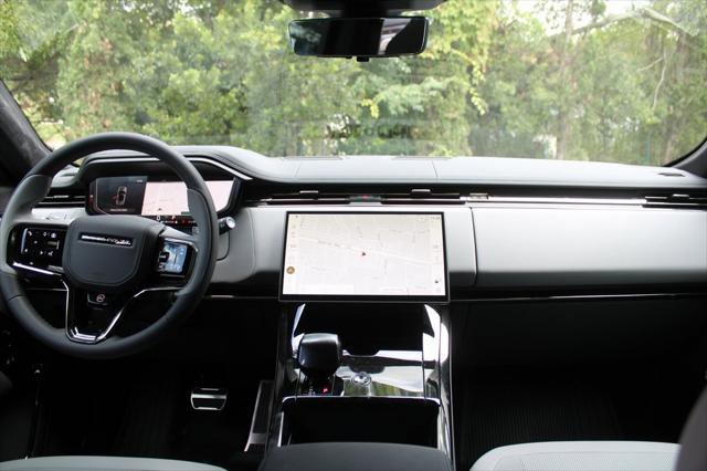 New 2025 Land Rover Range Rover Sport SV Edition Two image 25