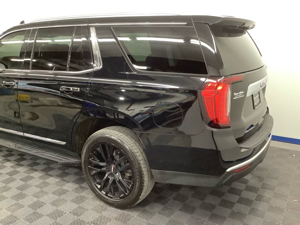 Used 2021 GMC Yukon SLT w/ SLT Luxury Plus Package image 3