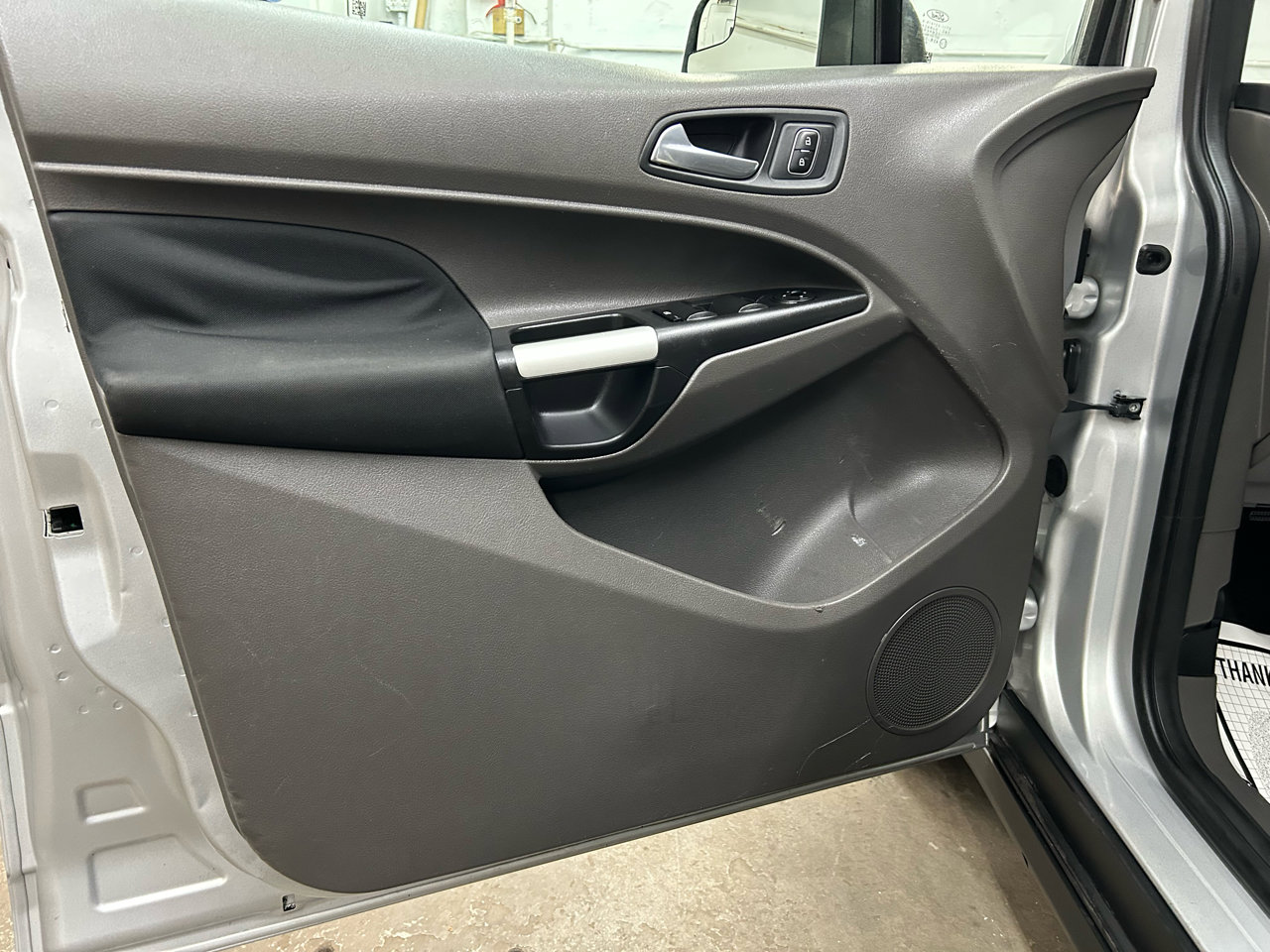 Used 2019 Ford Transit Connect XLT image 13