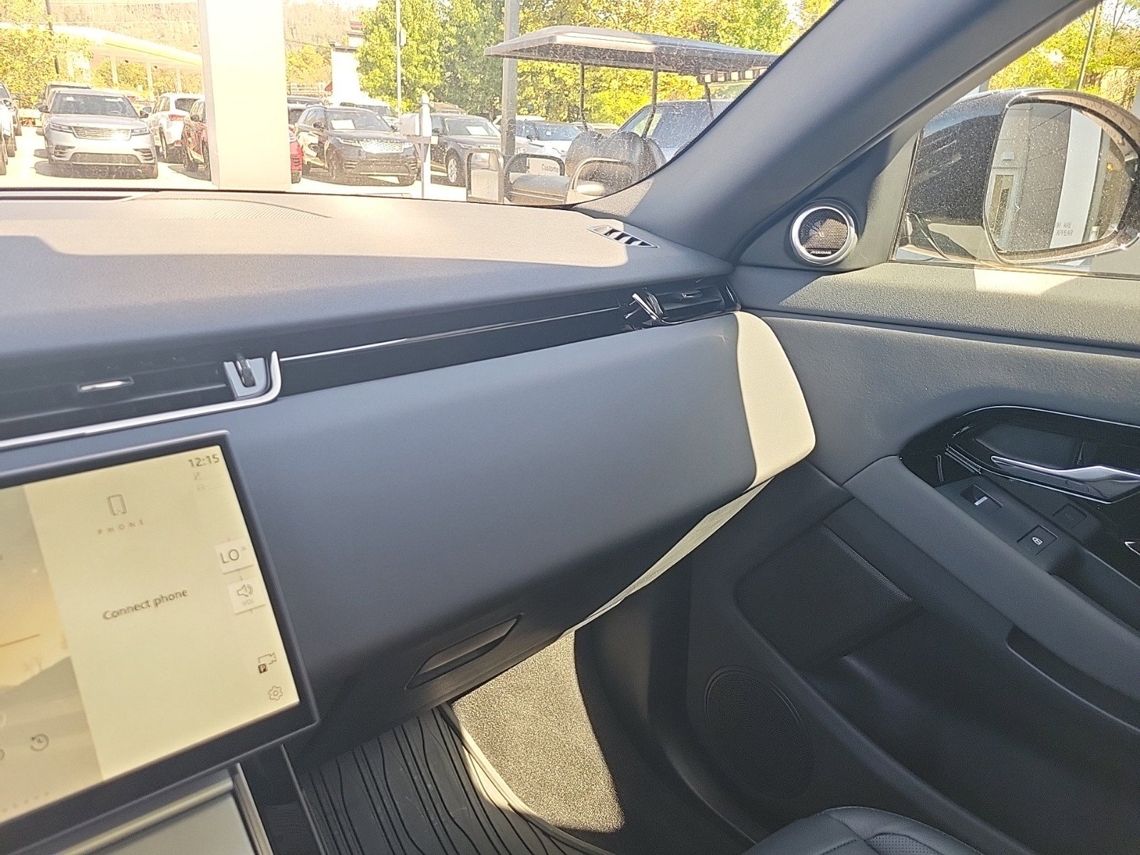 Certified 2025 Land Rover Range Rover Evoque S AWD/4WD image 29
