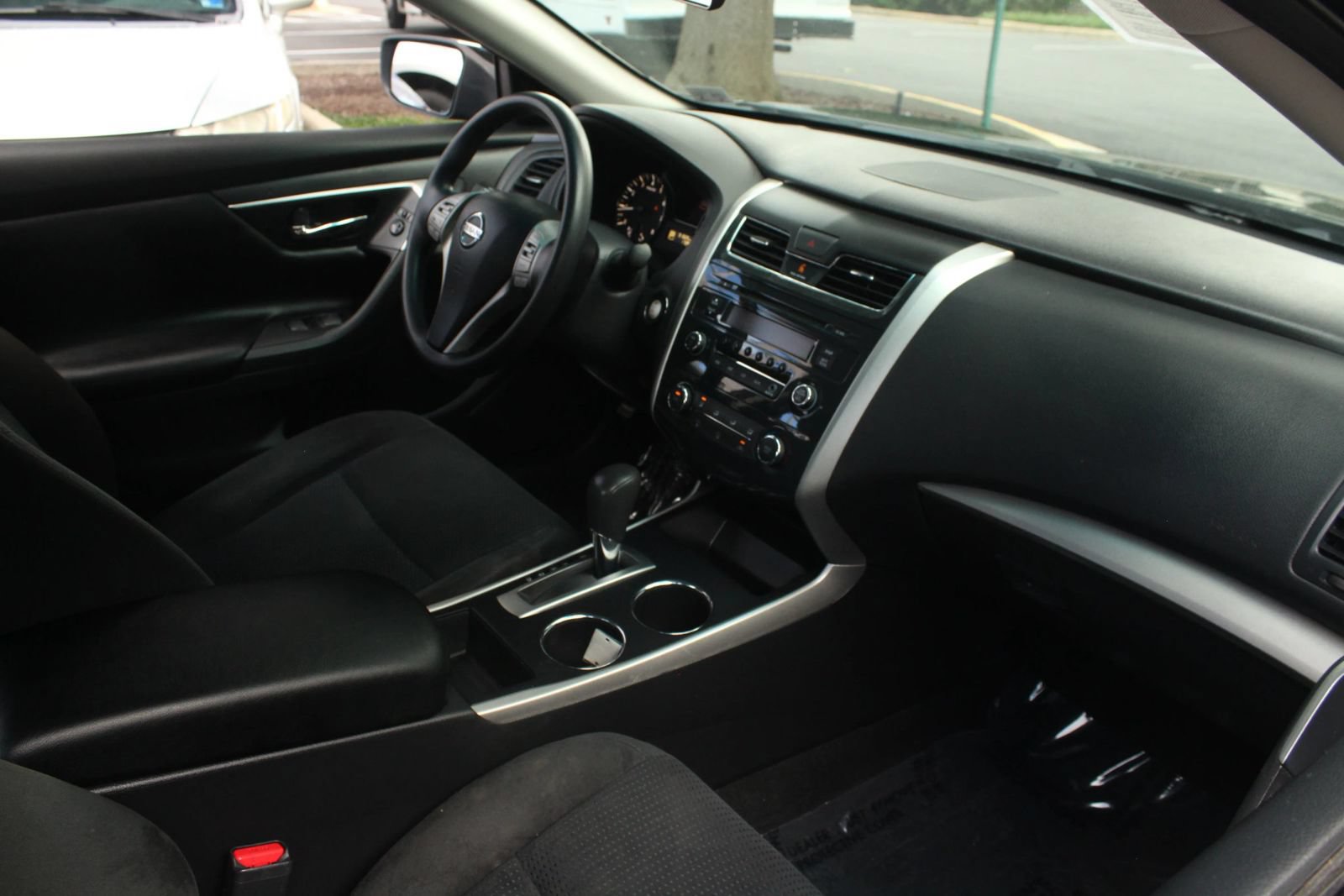 Used 2015 Nissan Altima 2.5 S w/ Power Driver Seat Package FWD image 27