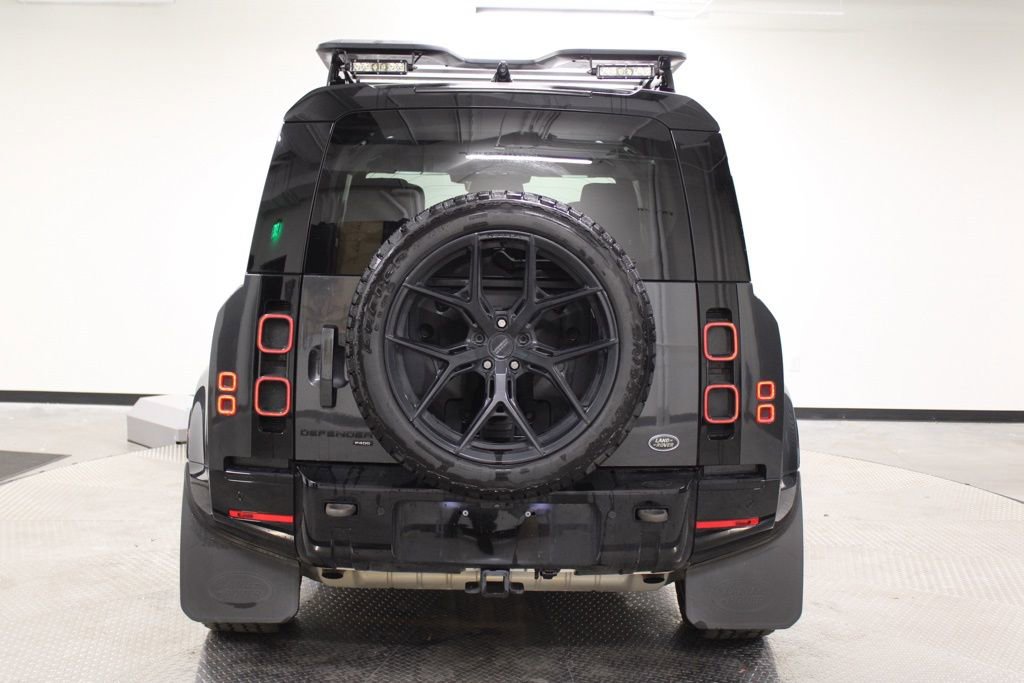 Used 2022 Land Rover Defender 110 X-Dynamic HSE image 4