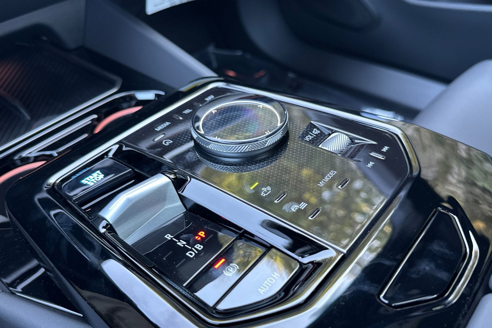 New 2026 BMW i5 eDrive40 w/ M Sport Package image 18