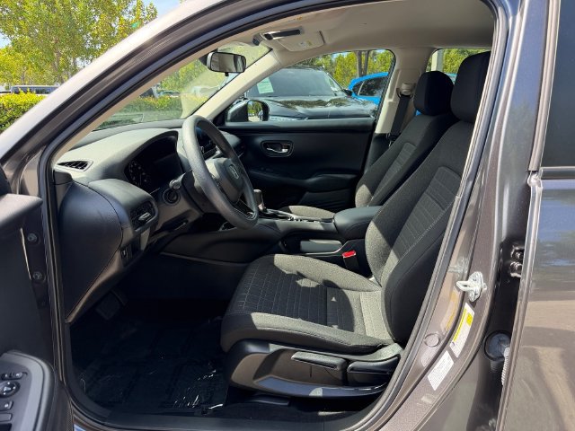 Used 2025 Honda HR-V LX image 11
