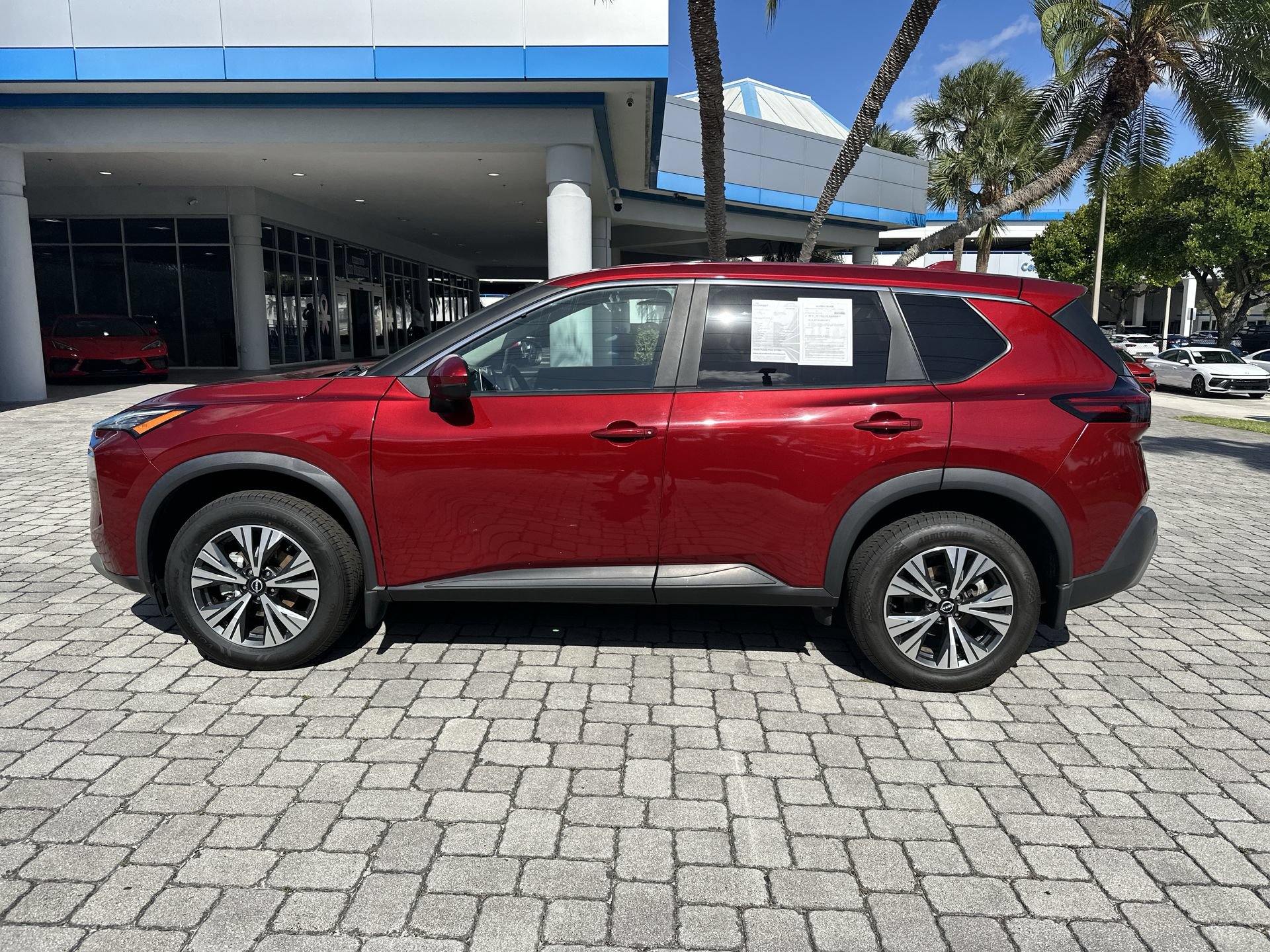 Used 2023 Nissan Rogue SV FWD image 35