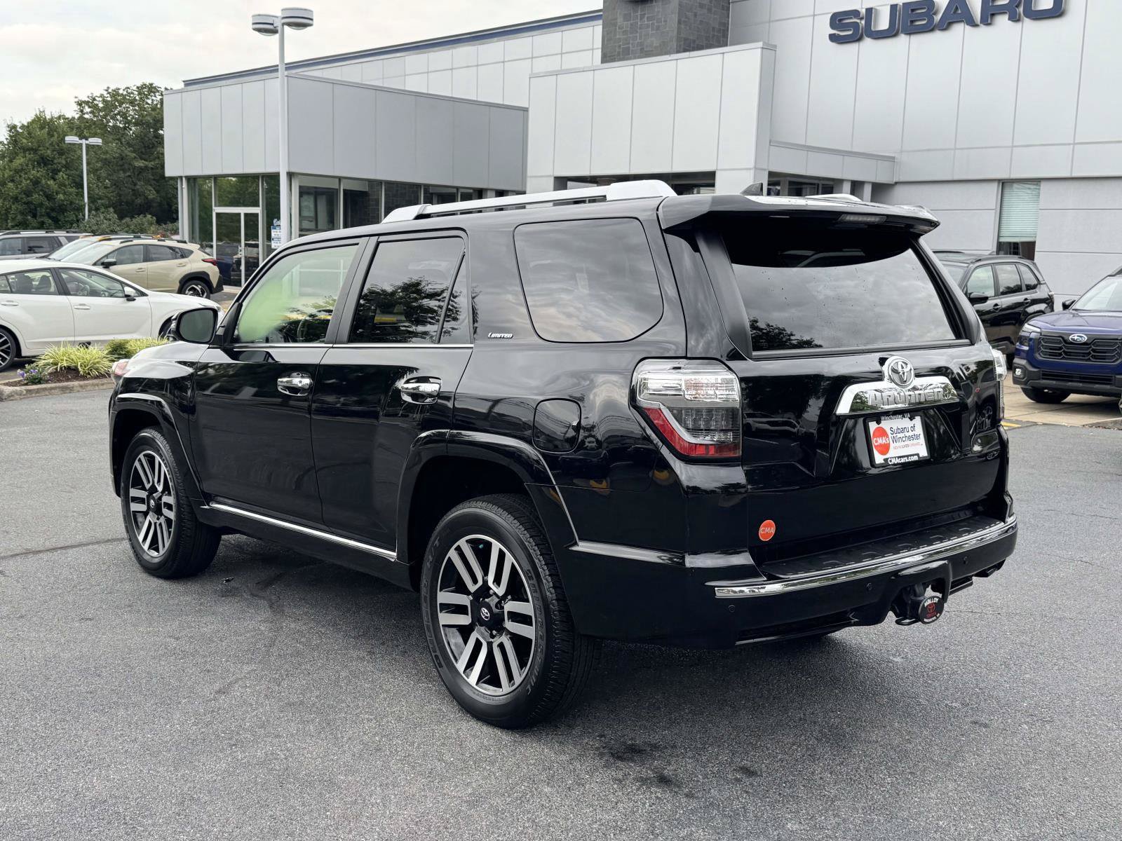 Used 2023 Toyota 4Runner Limited AWD/4WD image 4