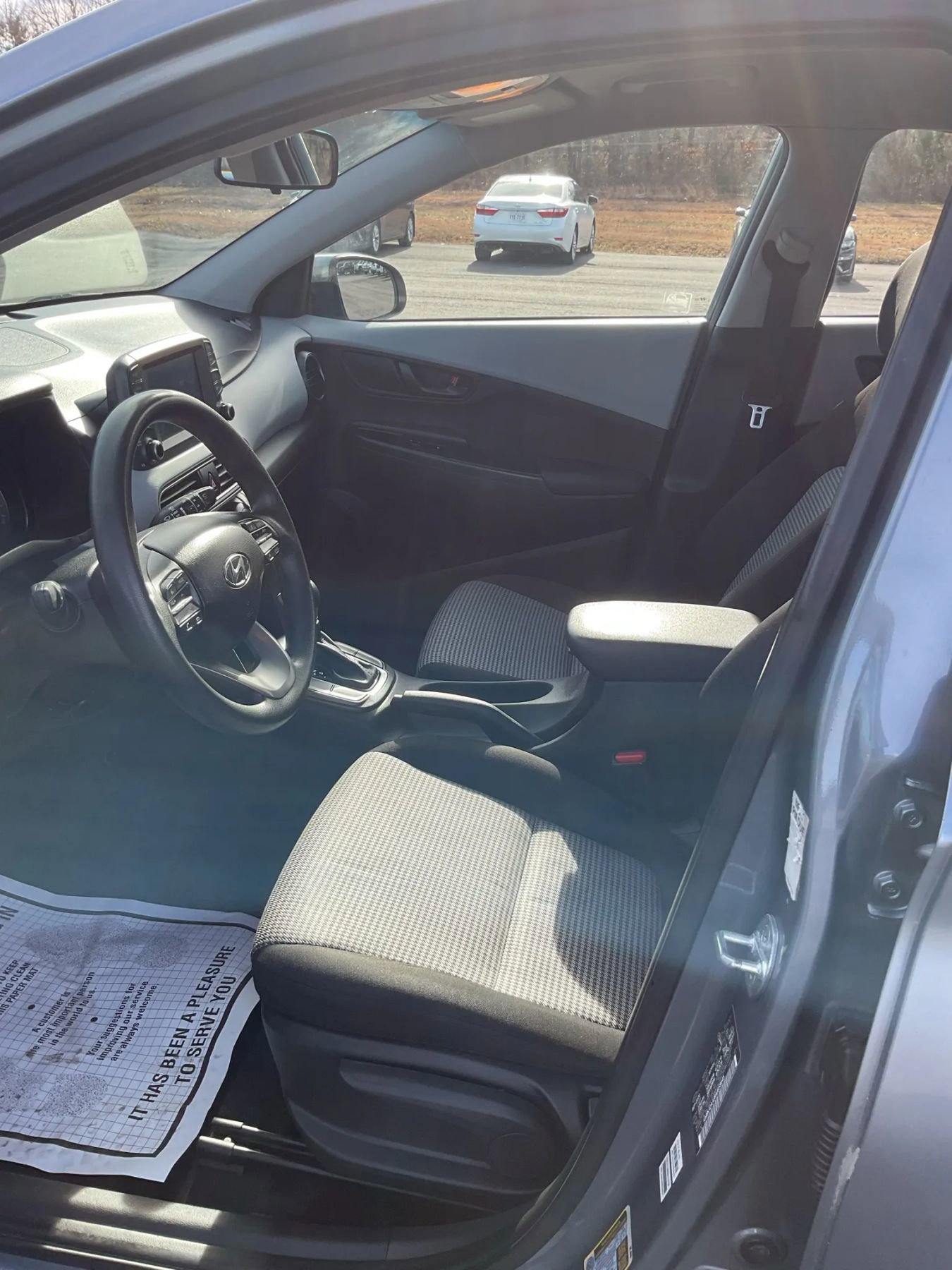 Used 2021 Hyundai Kona SE image 24