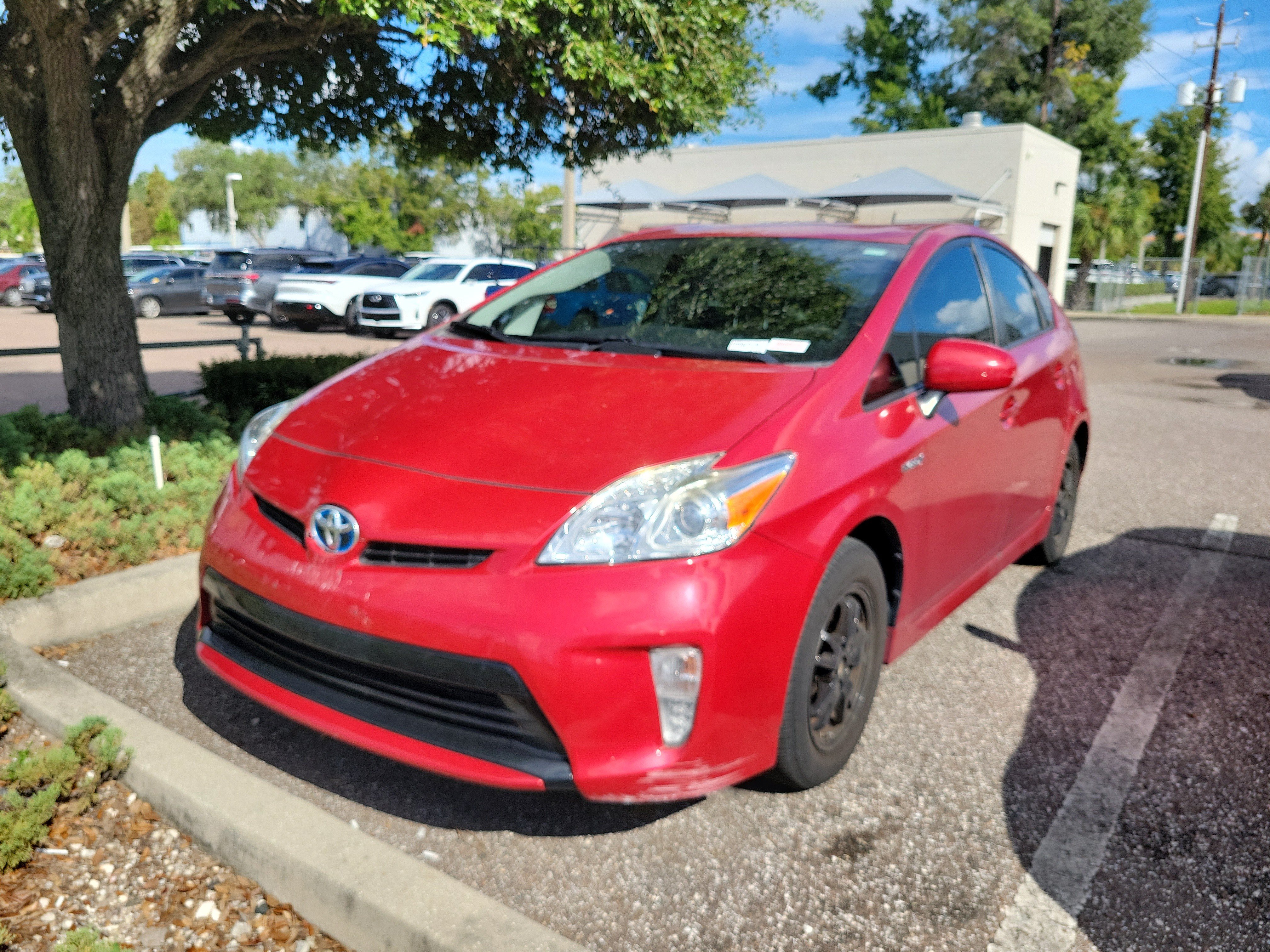 Used 2015 Toyota Prius Two FWD image 1