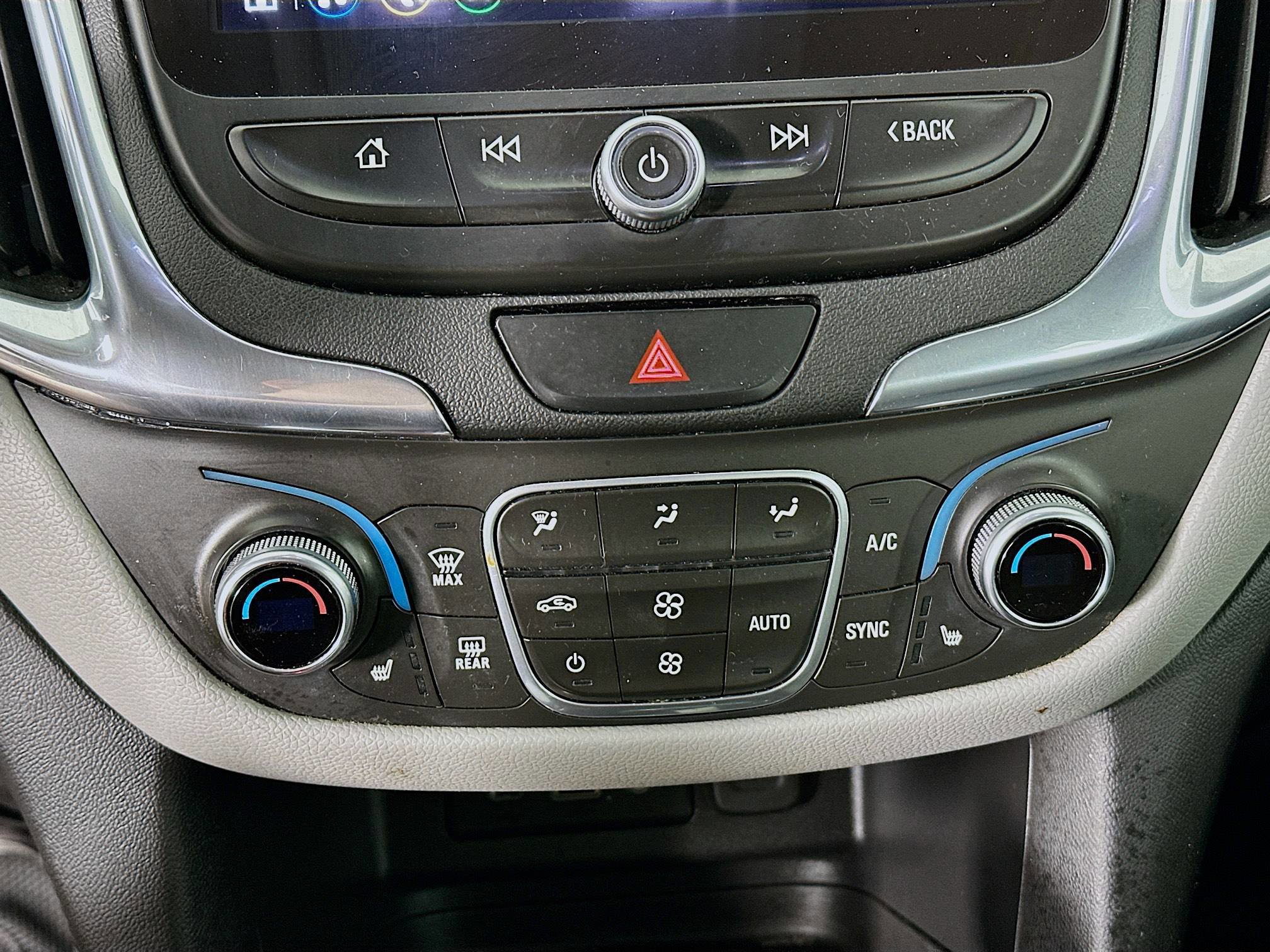 Used 2019 Chevrolet Equinox LT image 23