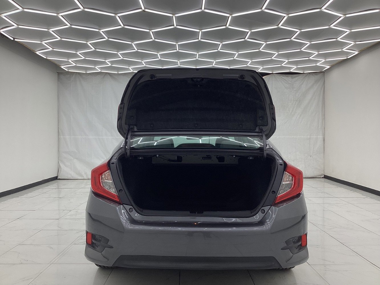 Used 2018 Honda Civic EX image 41