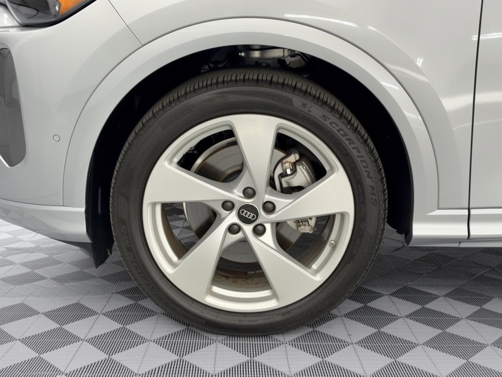 Used 2025 Audi Q5 Prestige AWD/4WD image 13