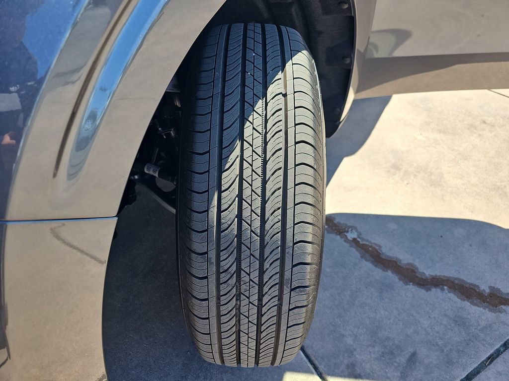 New 2025 Ford Maverick XLT image 34