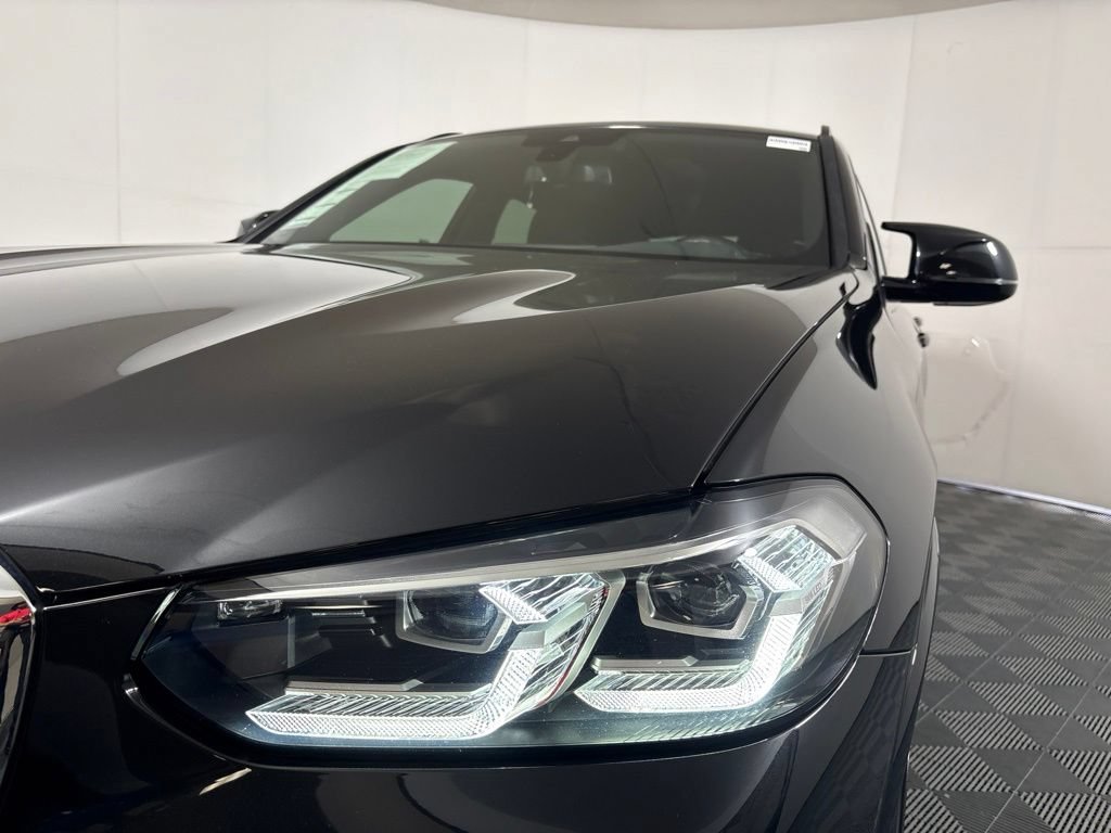 Certified 2022 BMW X4 M AWD/4WD image 9