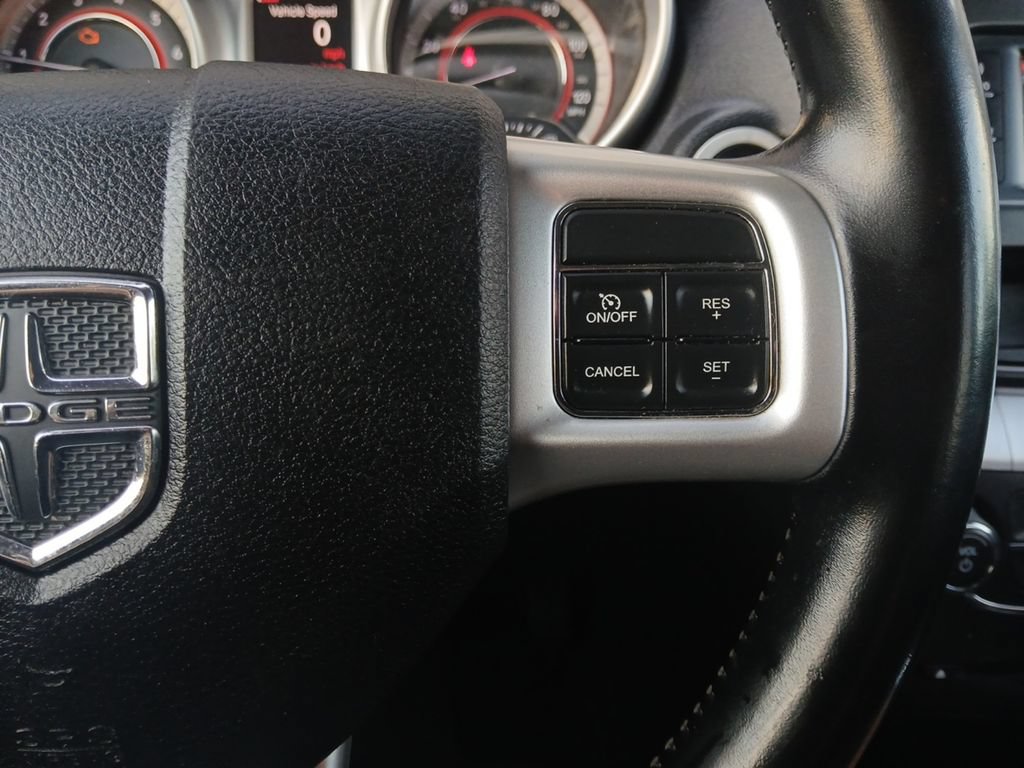 Used 2020 Dodge Journey SE w/ SE Popular Equipment Group FWD image 25
