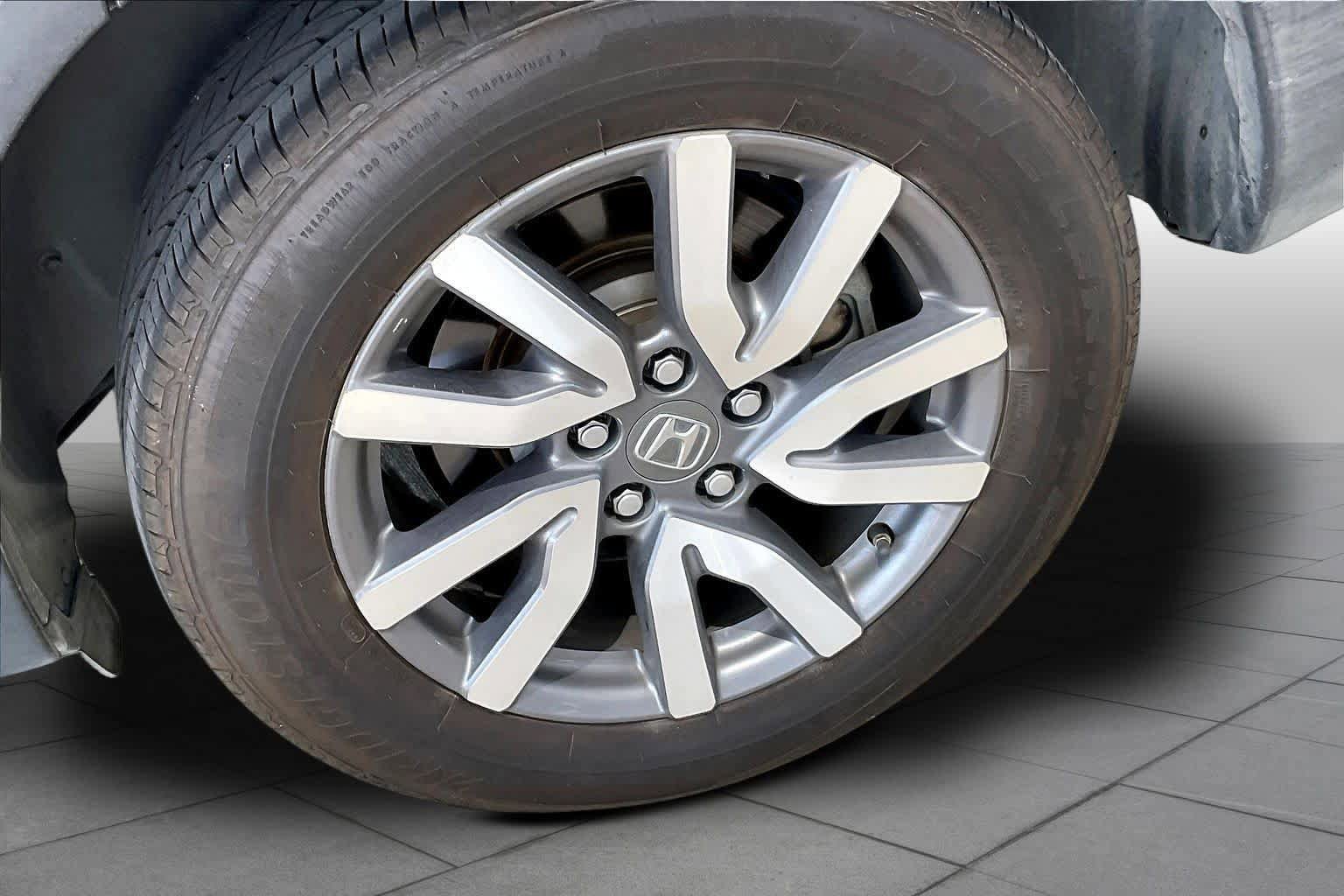Used 2019 Honda Pilot EX-L image 10