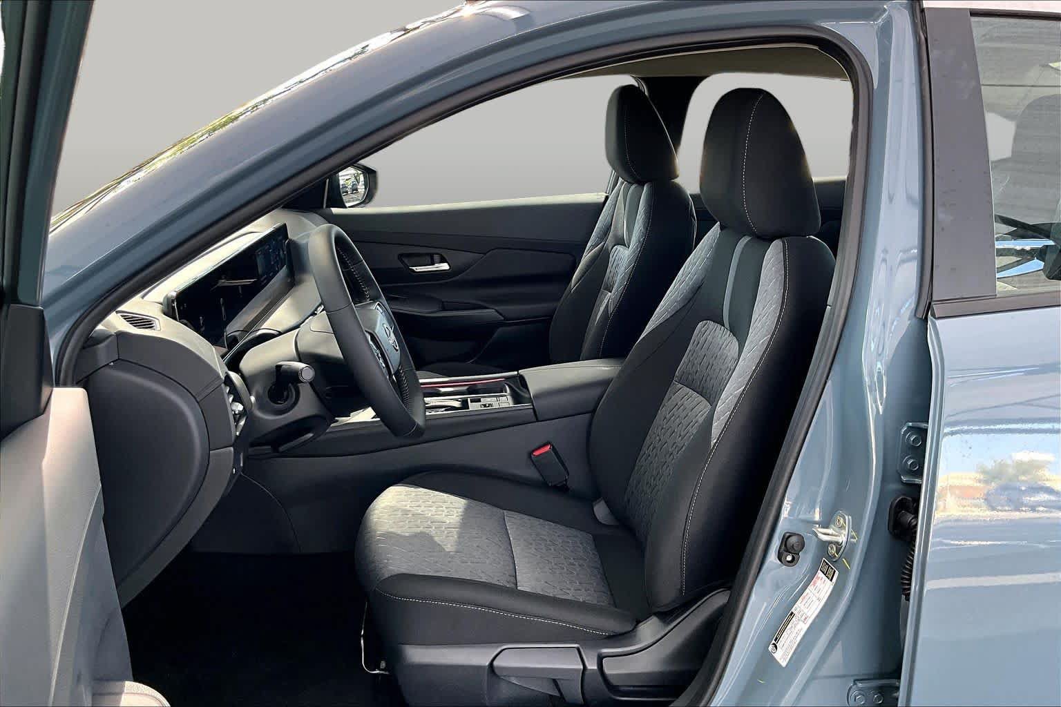 New 2026 Nissan Sentra SV w/ SV Convenience Package FWD image 9