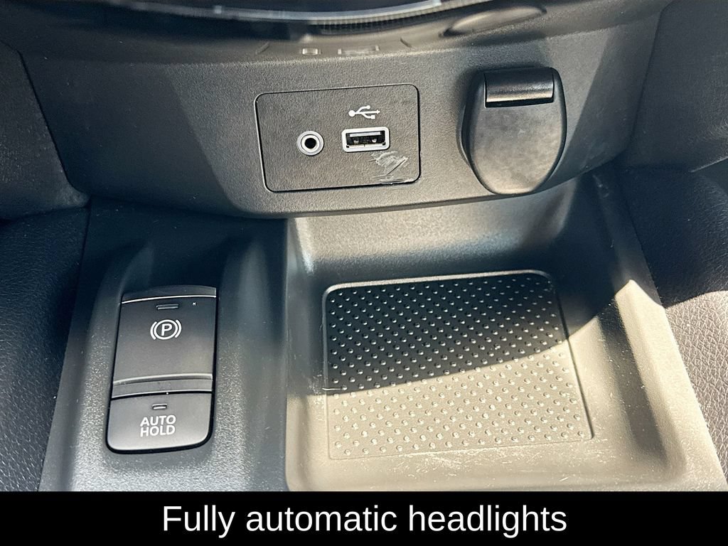 Certified 2022 Nissan Rogue Sport SV w/ Technology Package FWD image 17