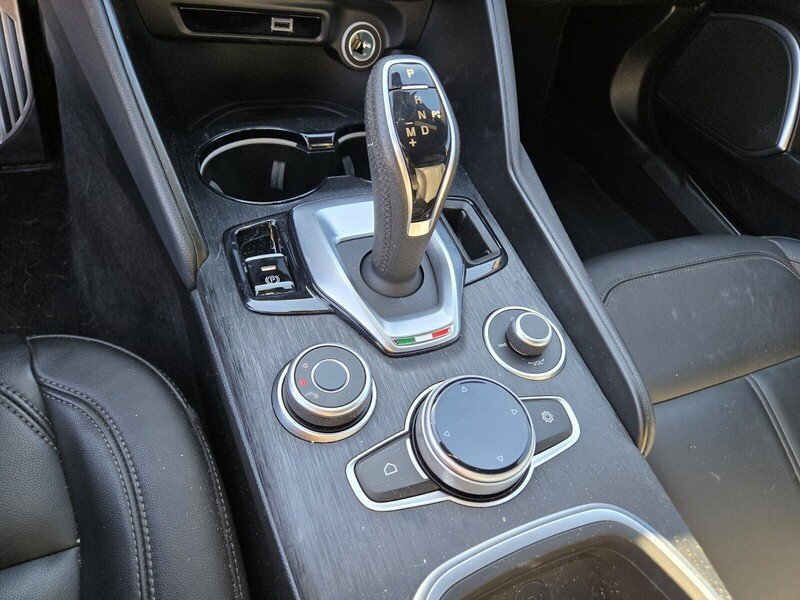Used 2023 Alfa Romeo Giulia Sprint RWD image 22