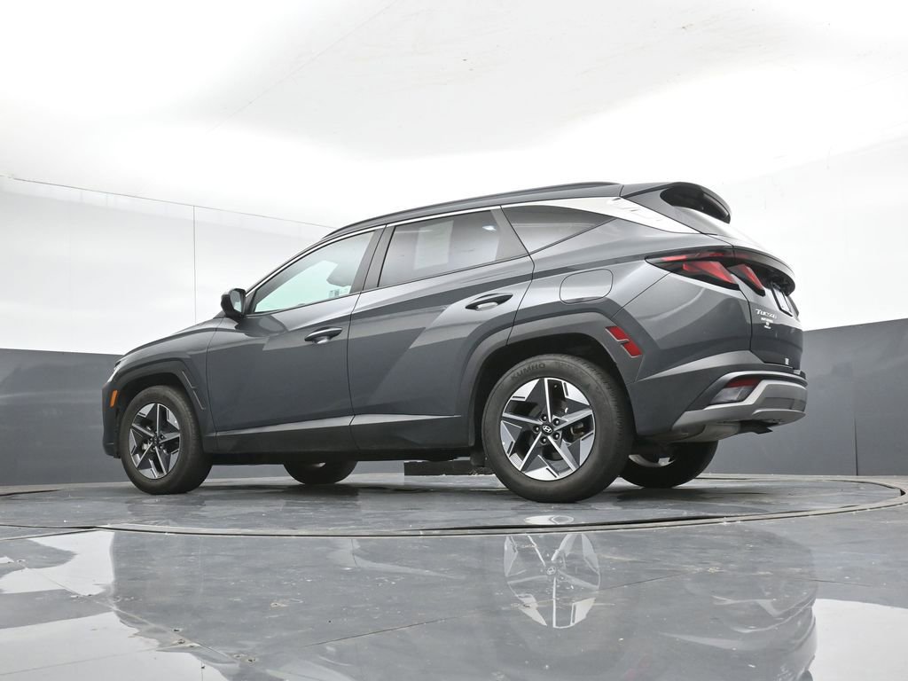 Used 2025 Hyundai Tucson SEL FWD image 42