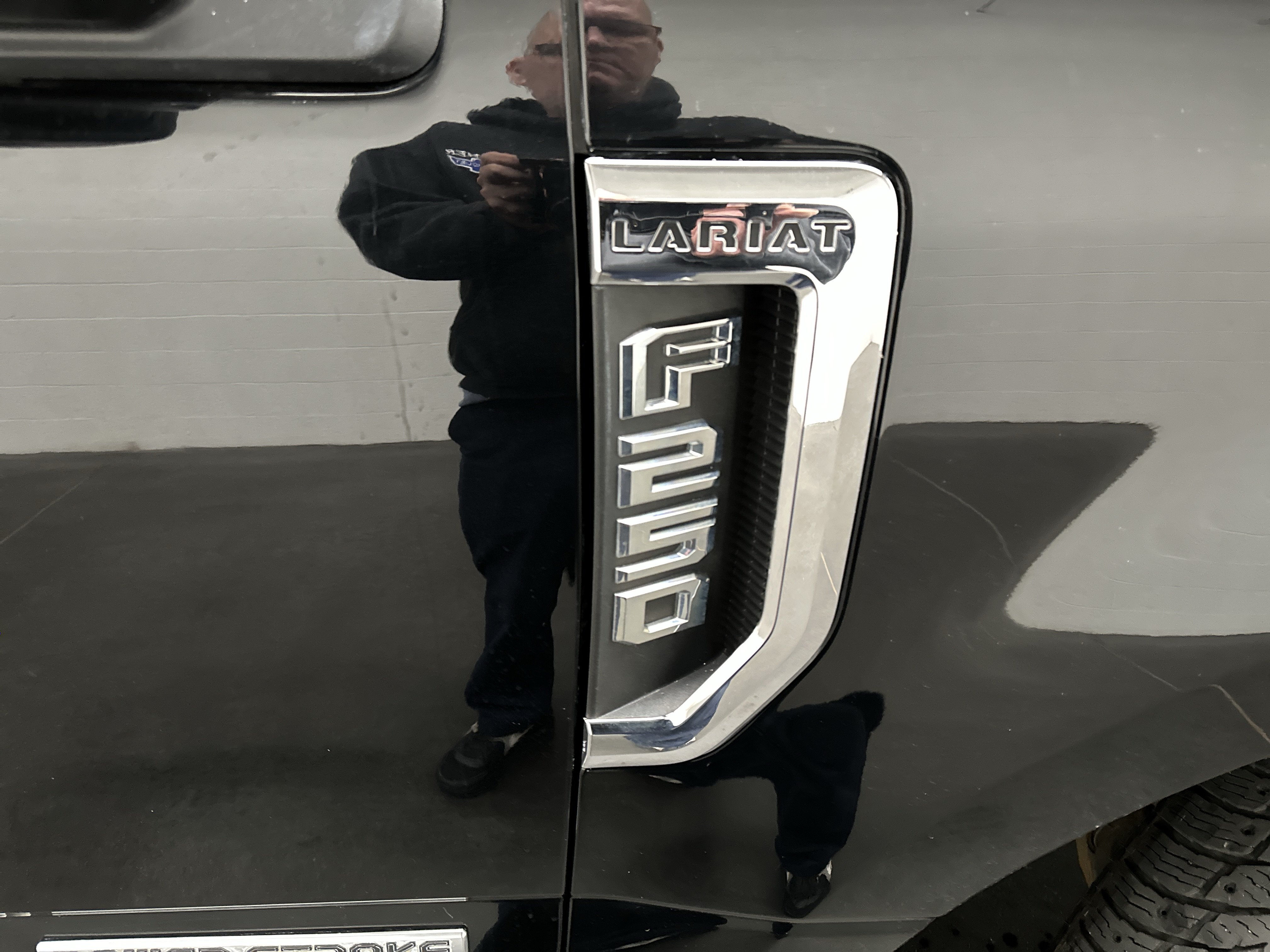 Used 2022 Ford F250 Lariat AWD/4WD image 14