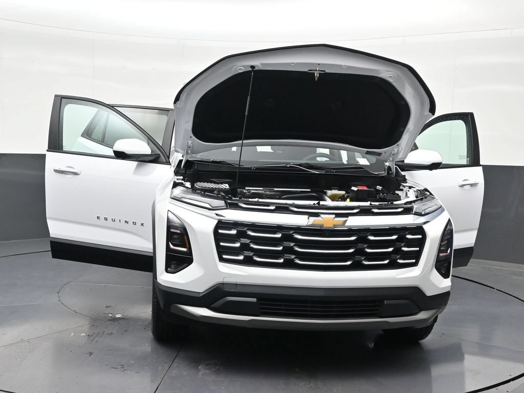 Used 2026 Chevrolet Equinox LT w/ Safety and Technology Package FWD image 38
