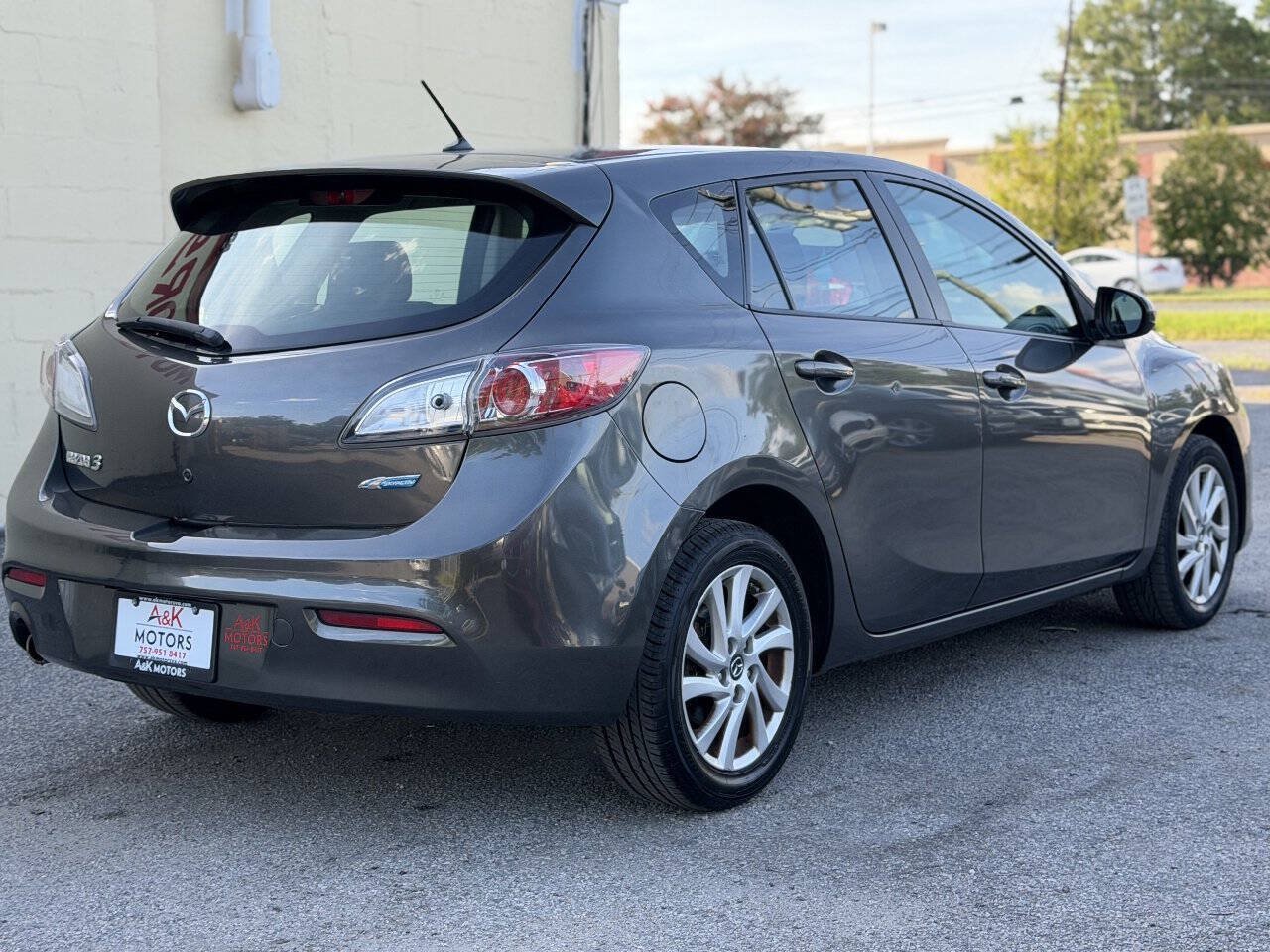 Used 2013 MAZDA MAZDA3 i Touring FWD image 8